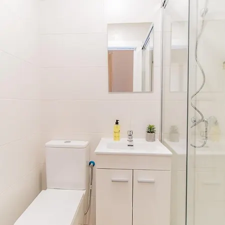 Apartment Your Luxury Getaway In Downtown Zaragoza
