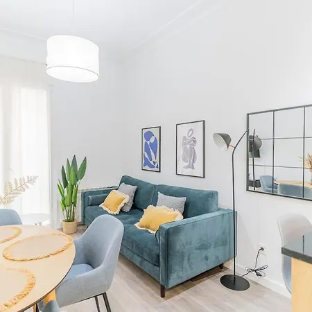 Your Luxury Getaway In Downtown Apartment *